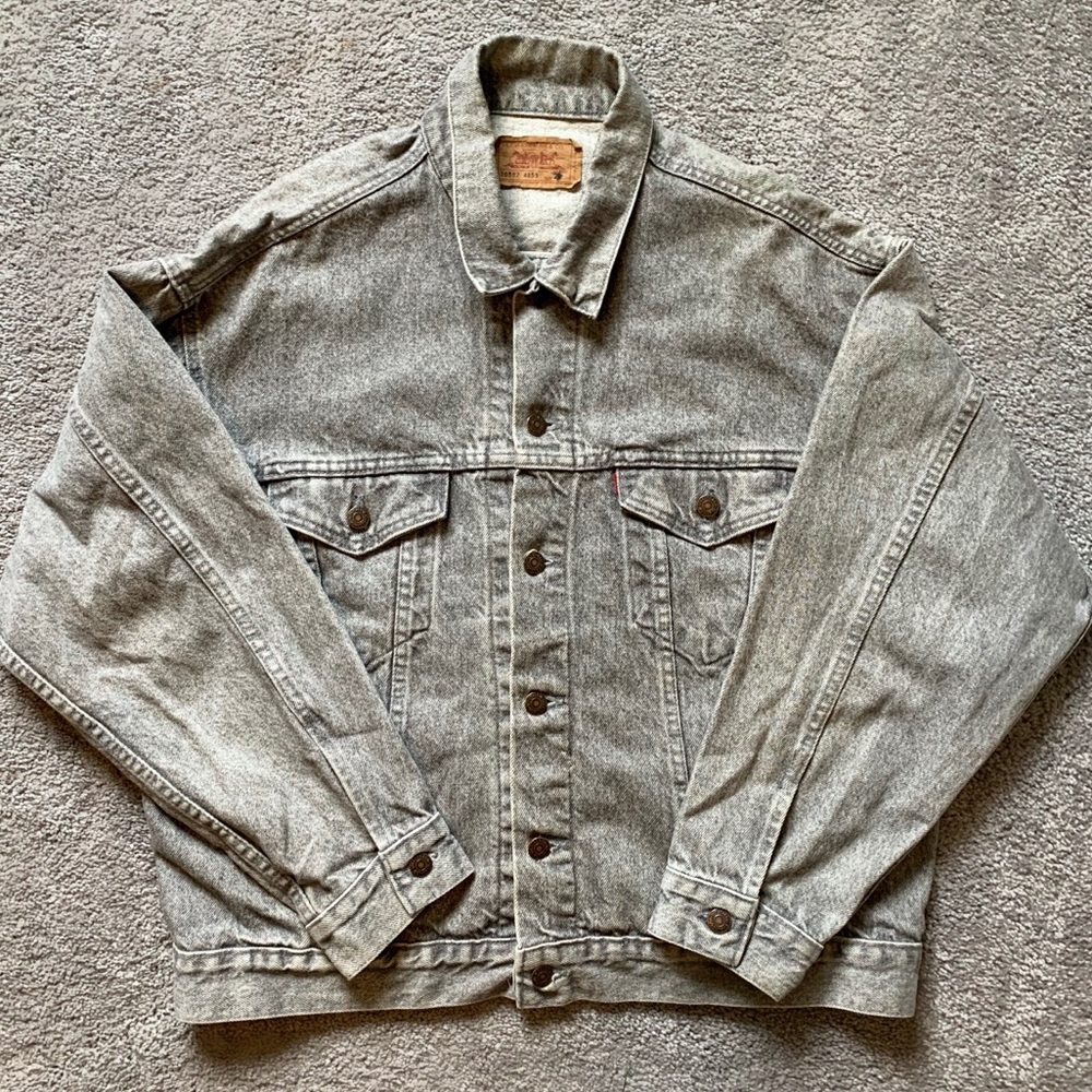 Levi’s Denim Jacket✨